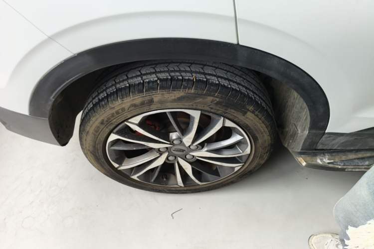 Used Geely Auto Coolray 2020 PRO 260T DCT Knight Right Rear Wheel Hub