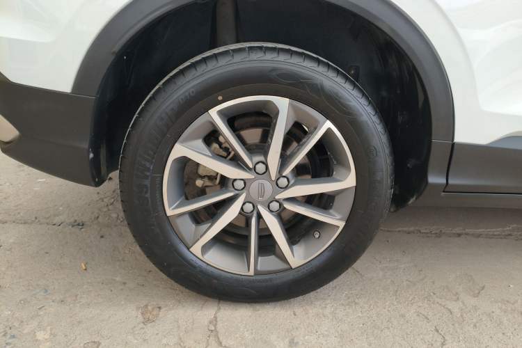 Used Geely Auto Coolray 2020 Facelift 240T DCT Hunter Right Rear Wheel Hub