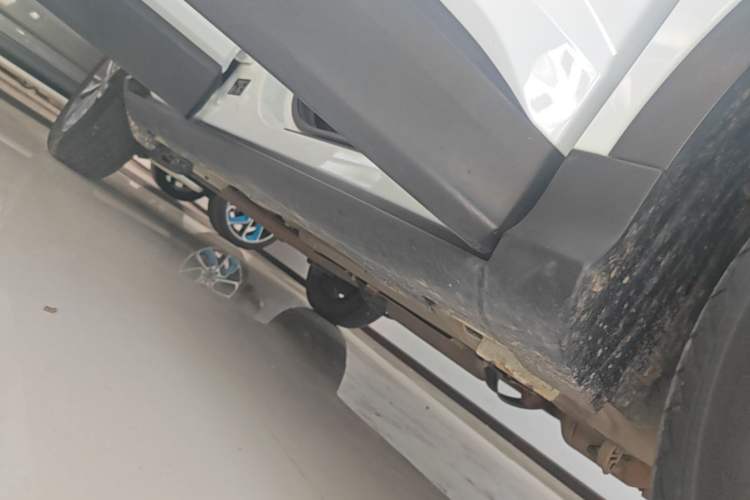Used Geely Auto Coolray 2020 Facelift 240T DCT Hunter Right Side Sill