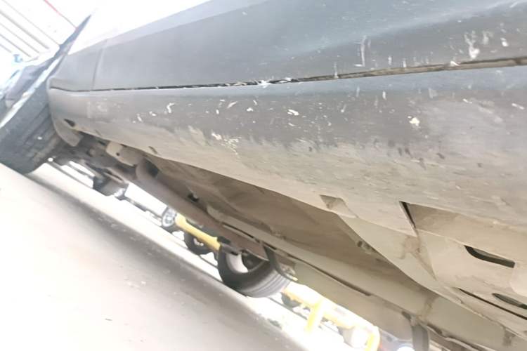 Used Geely Auto Coolray 2020 PRO 240T Manual Shooter Right Side Sill