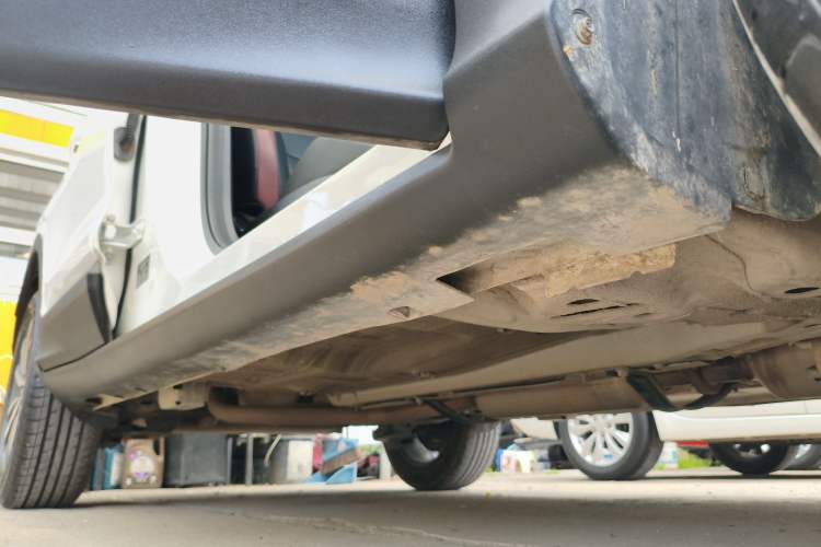 Used Geely Auto Coolray 2020 Facelift 240T DCT Hunter Right Side Sill