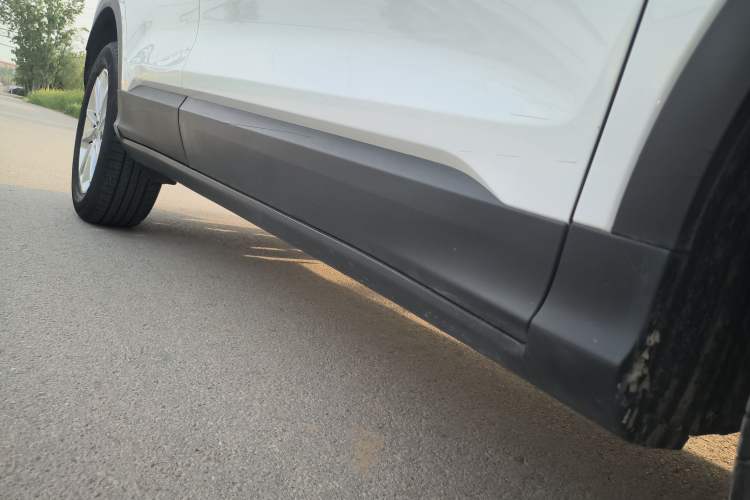 Used Geely Auto Coolray 2020 PRO 240T DCT Hunter Right Side Sill