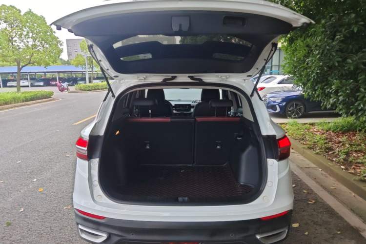 Used Geely Auto Coolray 2020 Facelift 240T DCT Hunter Trunk