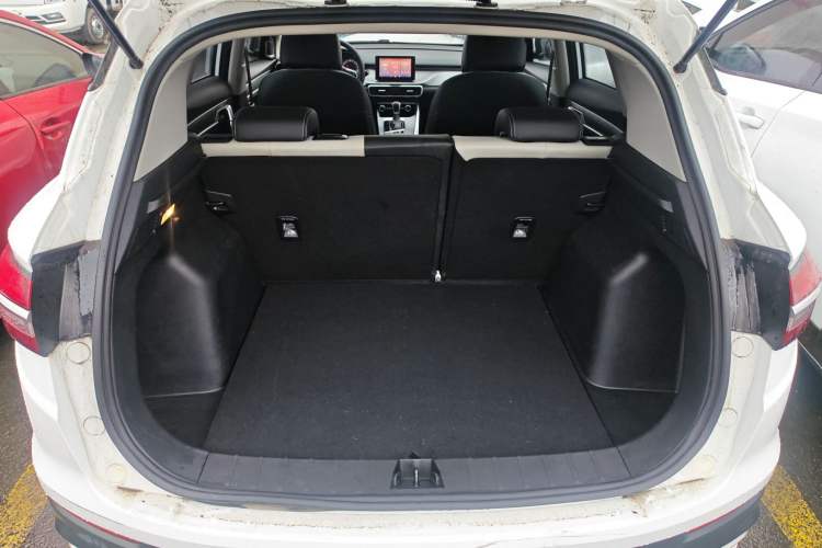 Used Geely Auto Coolray 2020 PRO 240T DCT Hunter Trunk