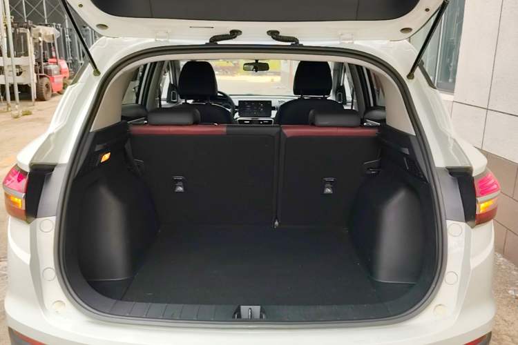 Used Geely Auto Coolray 2020 240T Manual Archer Trunk