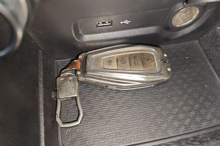 Used Geely Auto Coolray 2020 240T Manual Archer Vehicle Key