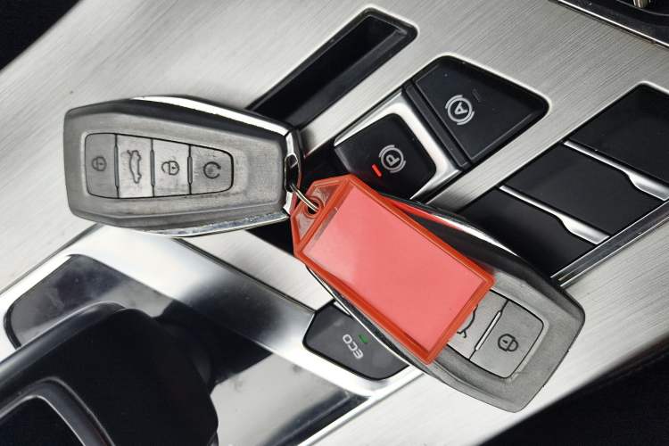 Used Geely Auto Coolray 2020 PRO 260T DCT Light Knight BSG Vehicle Key