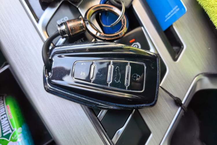 Used Geely Auto Coolray 2020 PRO 260T DCT Knight Vehicle Key