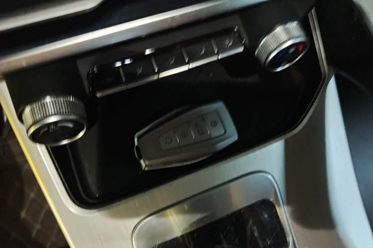 Used Geely Auto Coolray 2020 Facelift 240T DCT Hunter Vehicle Key