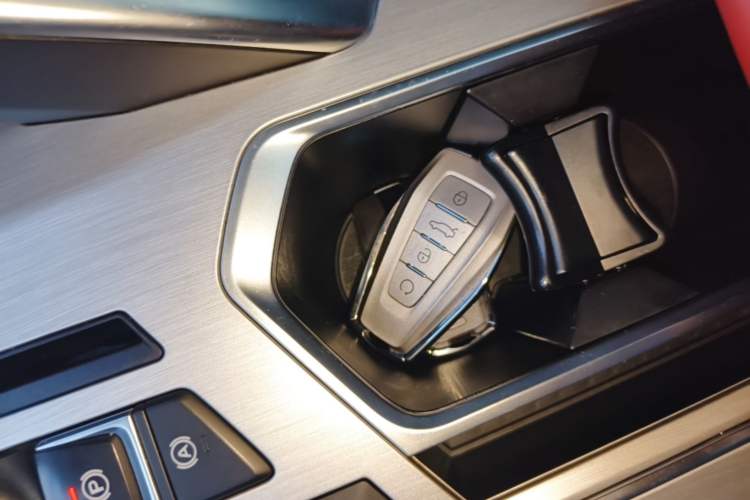 Used Geely Auto Coolray 2020 PRO 260T DCT Battle Vehicle Key