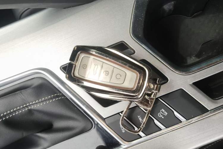 Used Geely Auto Coolray 2020 PRO 240T DCT Hunter Vehicle Key
