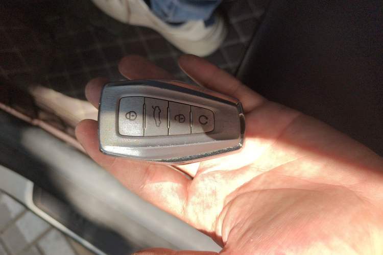 Used Geely Auto Coolray 2020 PRO 240T DCT Hunter Vehicle Key