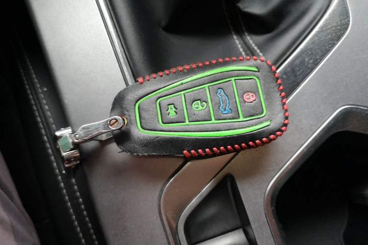 Used Geely Auto Coolray 2020 PRO 240T Manual Shooter Vehicle Key