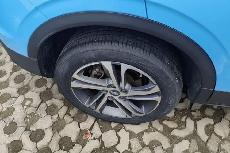Used Geely Auto Coolray 2021 1.4T DCT Diamond Edition Exterior 5