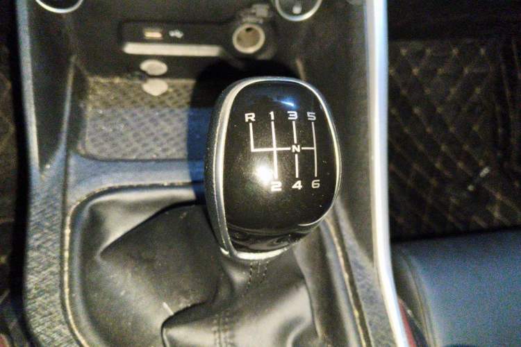 Used Geely Auto Coolray 2021 1.4T Manual Gold Edition Gear Lever