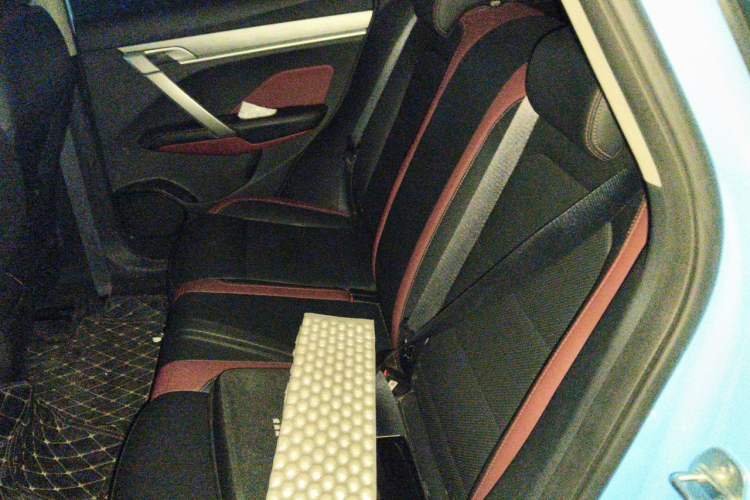 Used Geely Auto Coolray 2021 1.4T Manual Gold Edition Interior 4