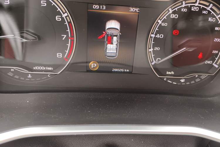 Used Geely Auto Coolray 2021 1.4T DCT Diamond Edition Odometer Close Up