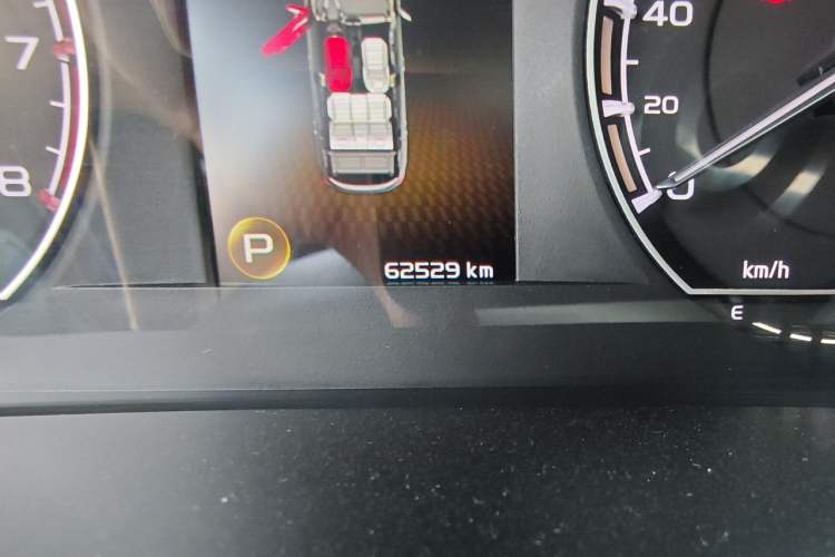 Used Geely Auto Coolray 2021 1.4T DCT Diamond Edition Odometer Close Up