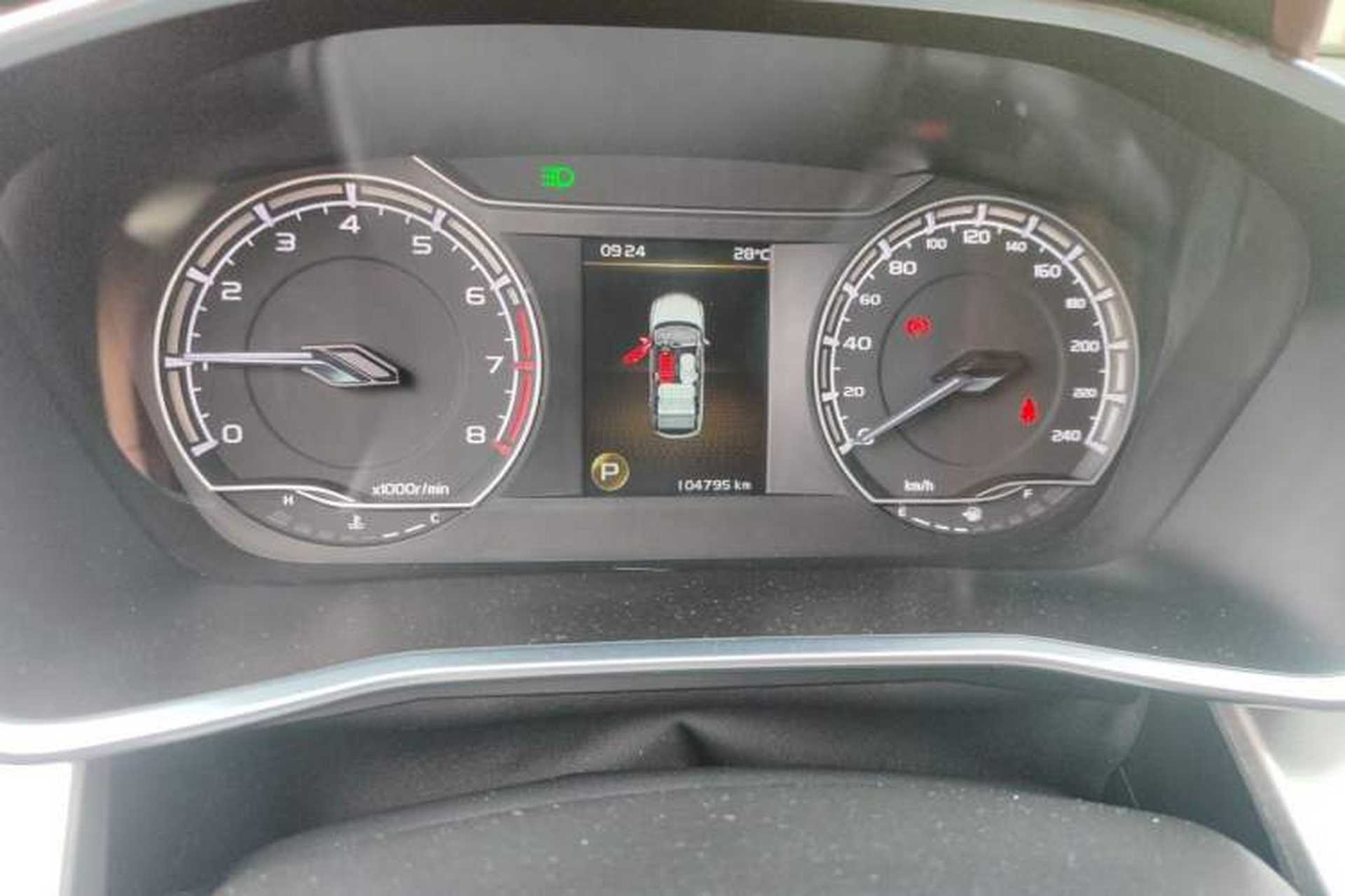 Used Geely Auto Coolray 2021 1.5TD DCT Starry Edition Odometer Close Up