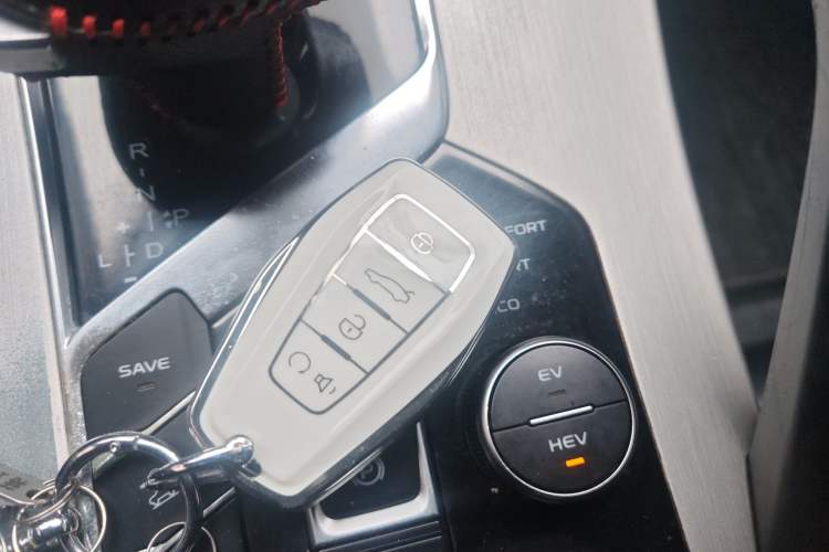 Used Geely Auto Coolray 2021 1.5TD DCT Starry Edition Vehicle Key