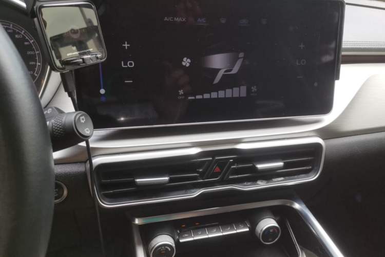 Used Geely Auto Coolray 2021 1.4T DCT Diamond Edition Audio And AC Panel