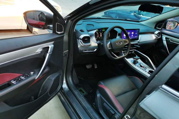 Used Geely Auto Coolray 2021 1.4T DCT Diamond Edition Driver Seat