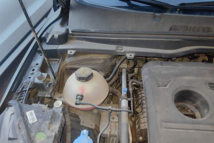 Used Geely Auto Coolray 2021 1.4T DCT Platinum Edition Engine Bay Right