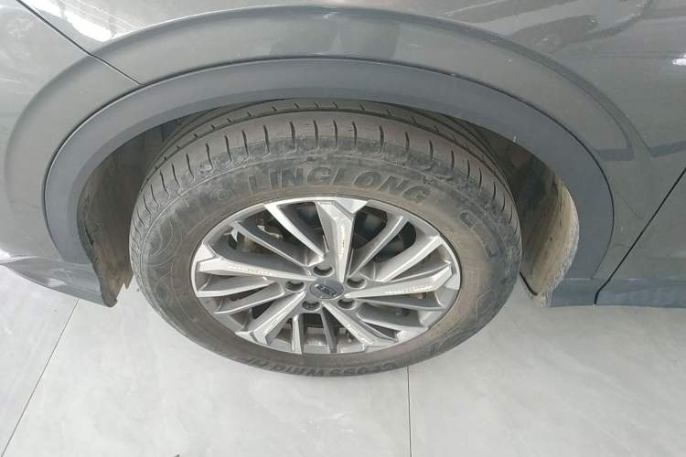 Used Geely Auto Coolray 2021 1.4T DCT Platinum Edition Exterior 4