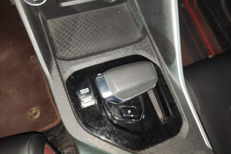 Used Geely Auto Coolray 2021 1.4T DCT Platinum Edition Gear Lever