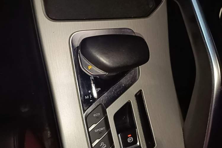 Used Geely Auto Coolray 2021 1.4T DCT Diamond Edition Gear Lever
