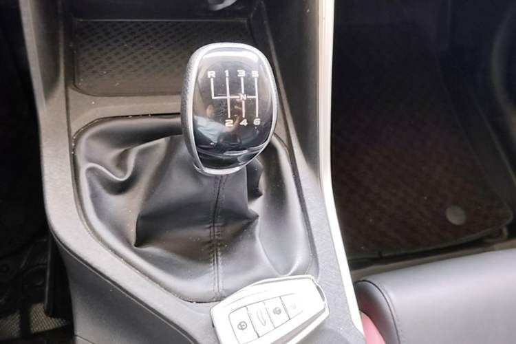 Used Geely Auto Coolray 2021 1.4T Manual Gold Edition Gear Lever