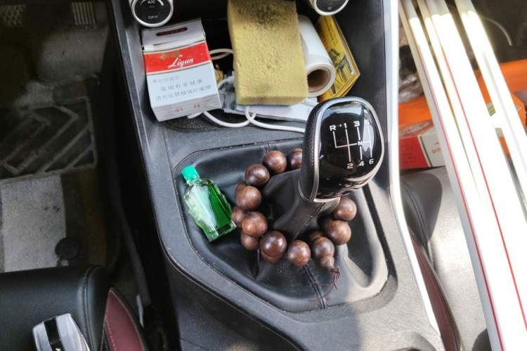 Used Geely Auto Coolray 2021 1.4T Manual Gold Edition Gear Lever