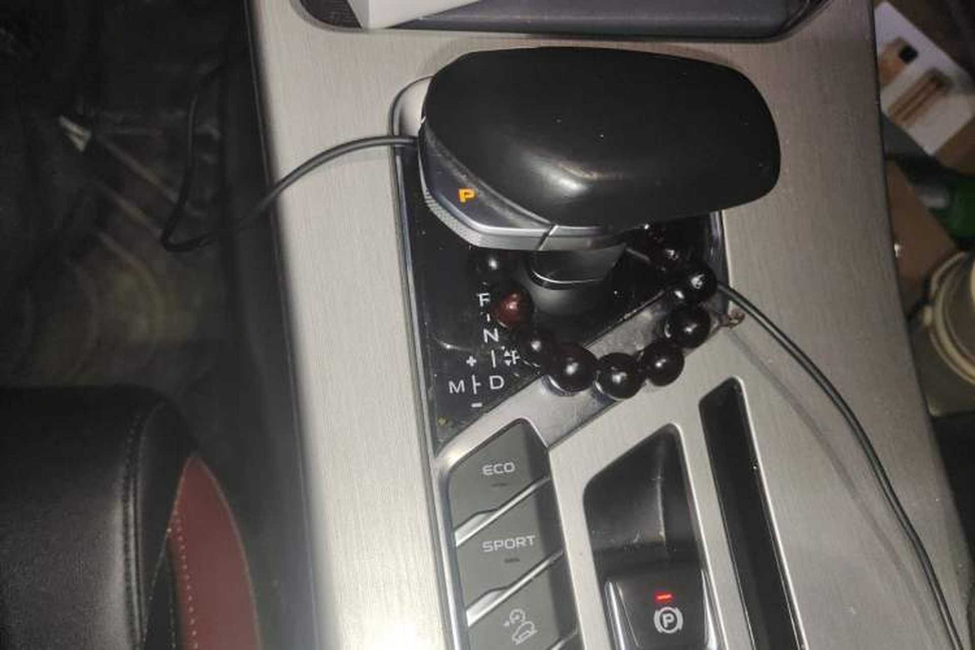 Used Geely Auto Coolray 2021 1.4T DCT Diamond Edition Gear Lever