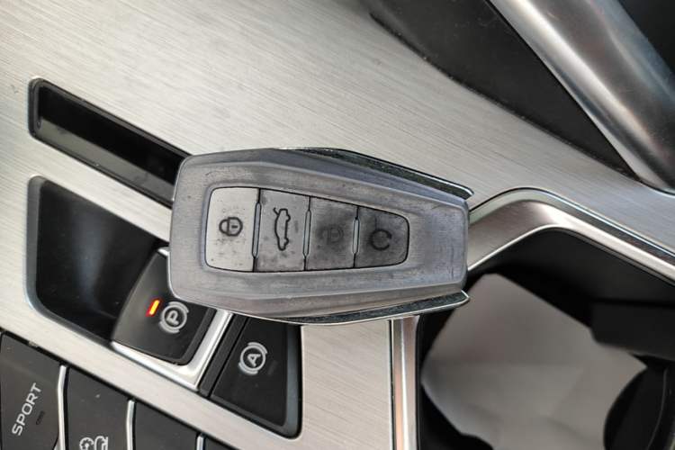 Used Geely Auto Coolray 2021 1.5TD DCT Glory Edition Interior 1