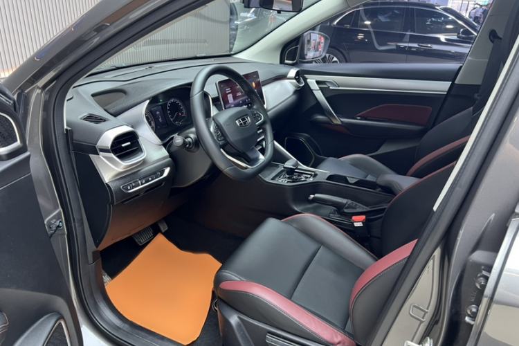 Used Geely Auto Coolray 2021 1.4T DCT Platinum Edition Interior 5
