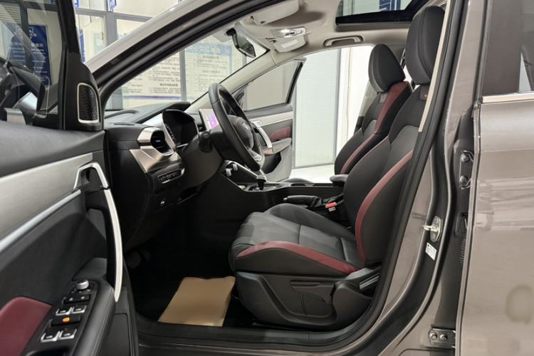 Used Geely Auto Coolray 2021 1.4T DCT Platinum Edition Interior 5