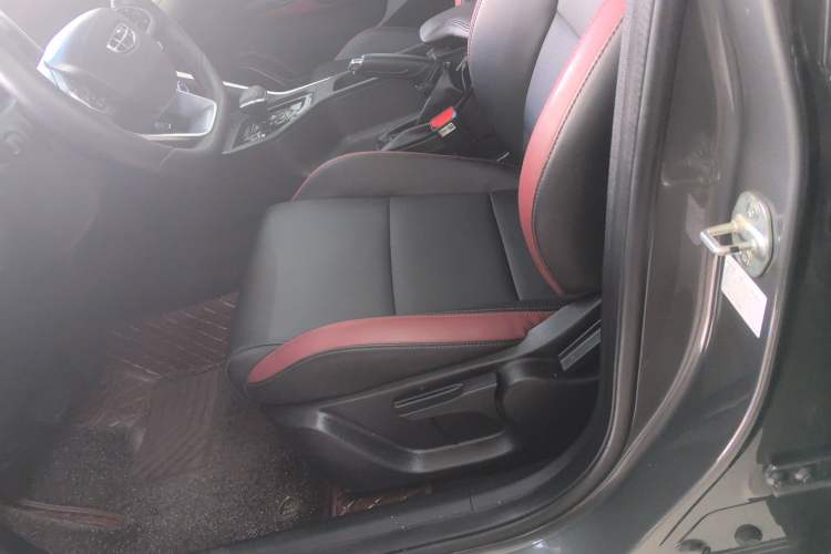 Used Geely Auto Coolray 2021 1.4T DCT Platinum Edition Left Front Seat