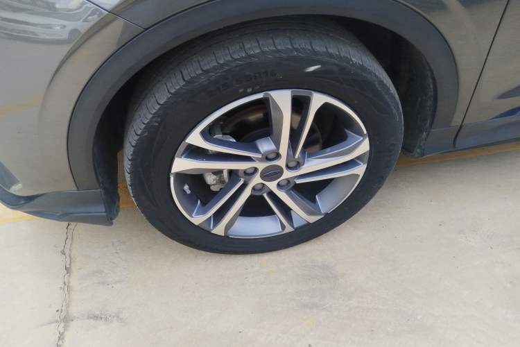 Used Geely Auto Coolray 2021 1.4T DCT Diamond Edition Left Front Wheel Hub
