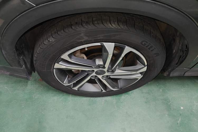 Used Geely Auto Coolray 2021 1.4T DCT Diamond Edition Left Front Wheel Hub
