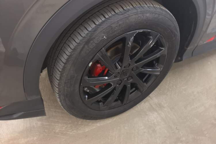 Used Geely Auto Coolray 2021 1.4T DCT Diamond Edition Left Front Wheel Hub