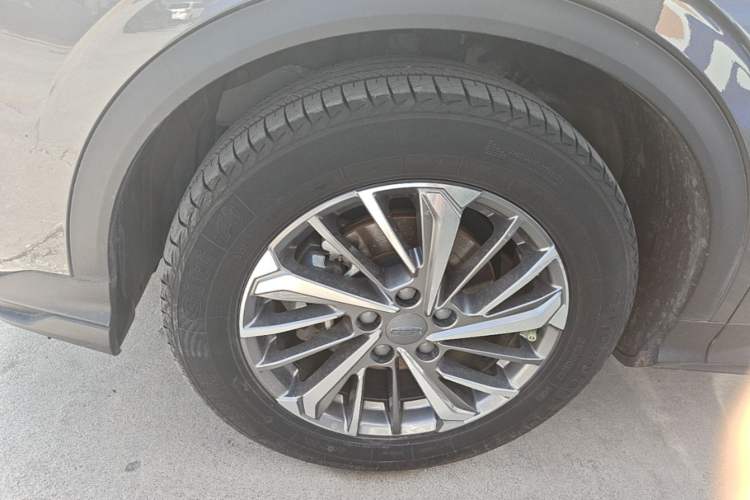 Used Geely Auto Coolray 2021 1.4T Manual Gold Edition Left Front Wheel Hub