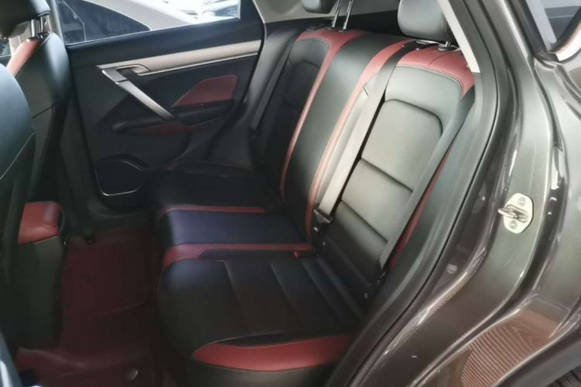 Used Geely Auto Coolray 2021 1.4T DCT Diamond Edition Left Rear Seat