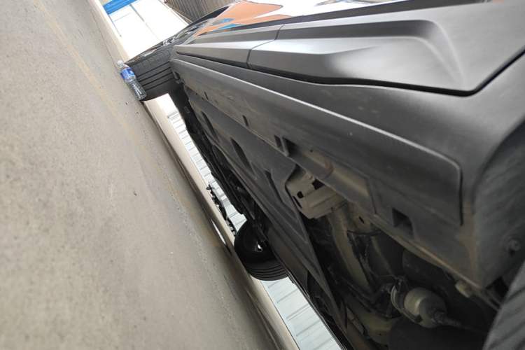 Used Geely Auto Coolray 2021 1.5TD DCT Glory Edition Left Side Sill