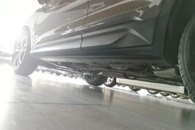 Used Geely Auto Coolray 2021 1.4T DCT Diamond Edition Left Side Sill