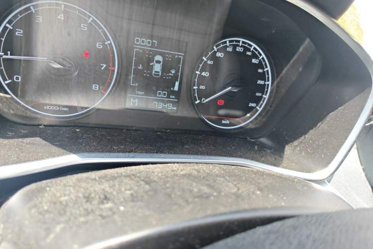 Used Geely Auto Coolray 2021 1.4T Manual Gold Edition Odometer Close Up