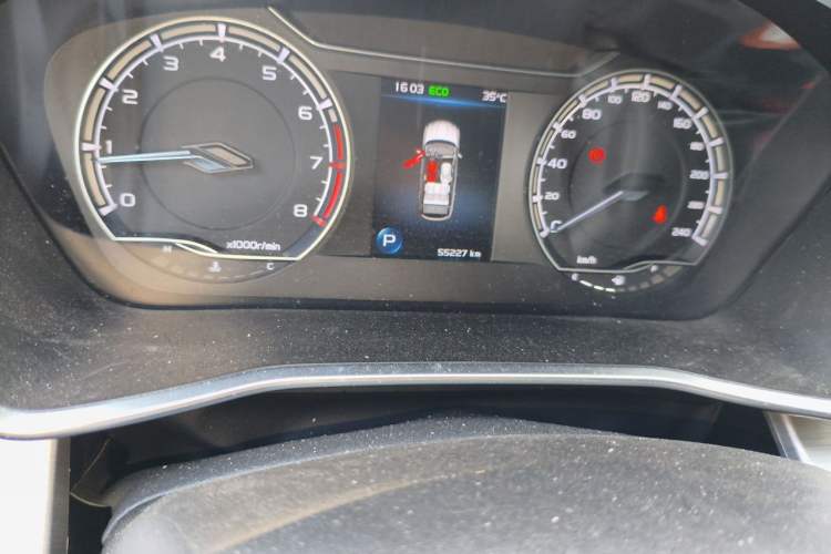 Used Geely Auto Coolray 2021 1.4T DCT Platinum Edition Odometer Close Up