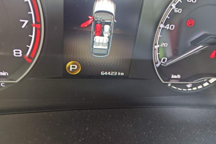Used Geely Auto Coolray 2021 1.4T DCT Diamond Edition Odometer Close Up