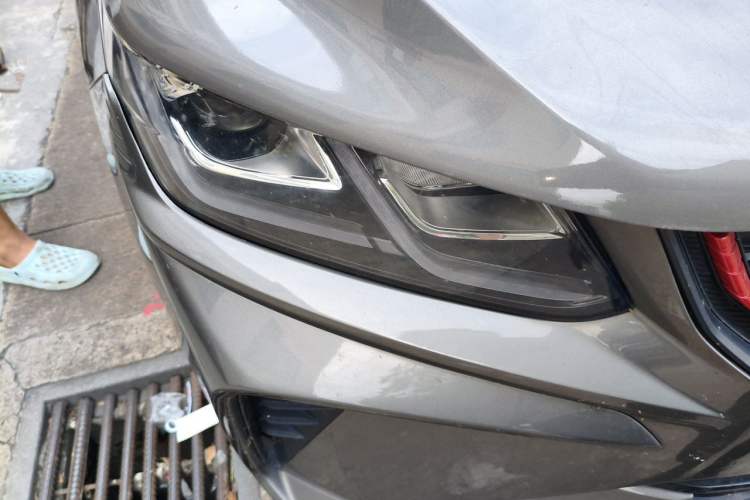 Used Geely Auto Coolray 2021 1.4T DCT Platinum Edition Right Front Headlight