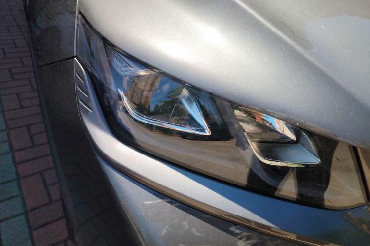 Used Geely Auto Coolray 2021 1.4T Manual Gold Edition Right Front Headlight