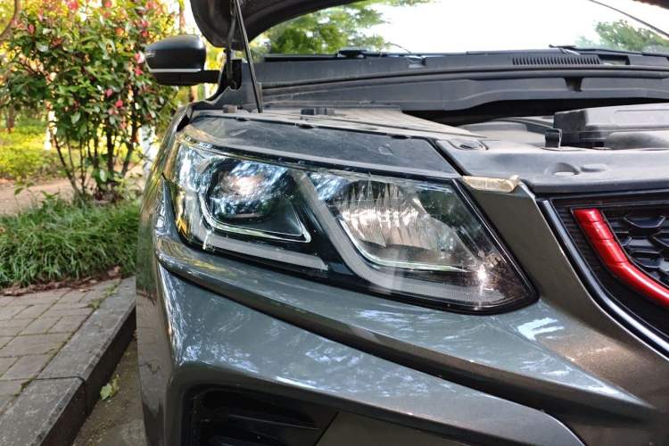 Used Geely Auto Coolray 2021 1.5TD DCT Glory Edition Right Front Headlight
